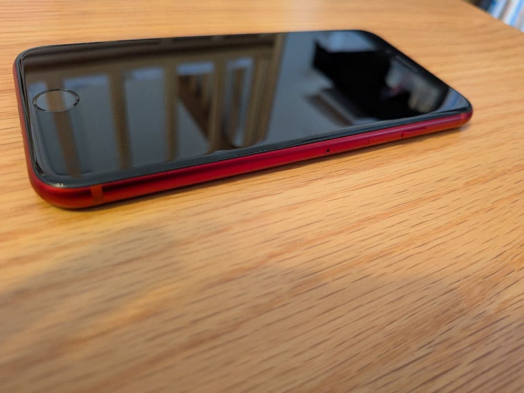 Apple iPhone SE (第2世代) 赤　ジャンク