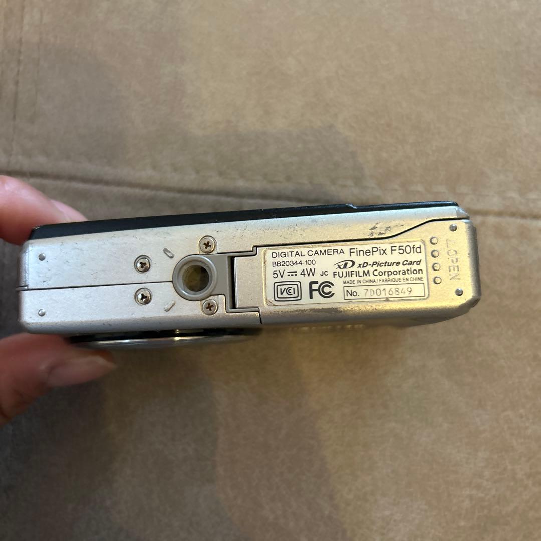 FUJIFILM　FinePix　F50fd　コンデジ　ジャンク