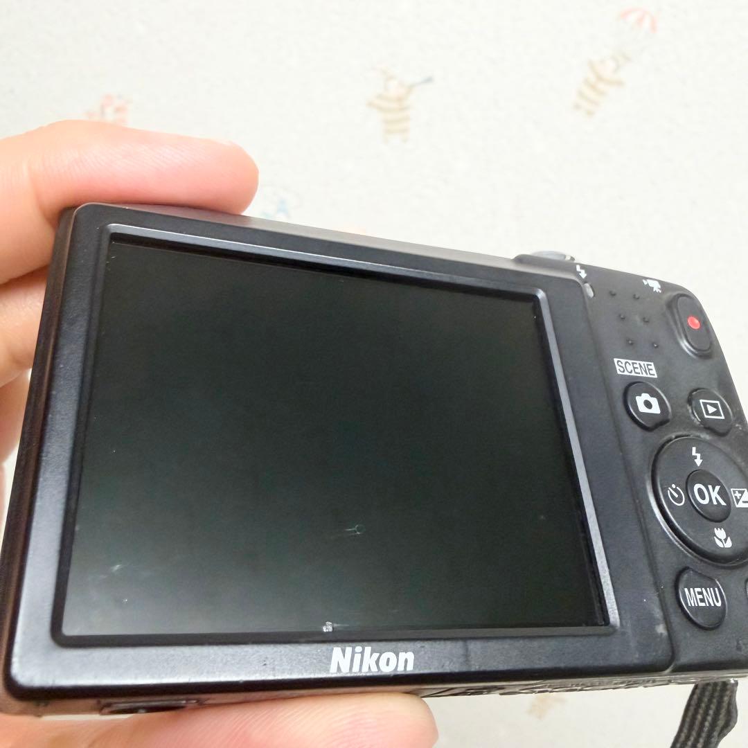 Nikon ニコン クールピクス A100 デジカメ コンデジ シルバー