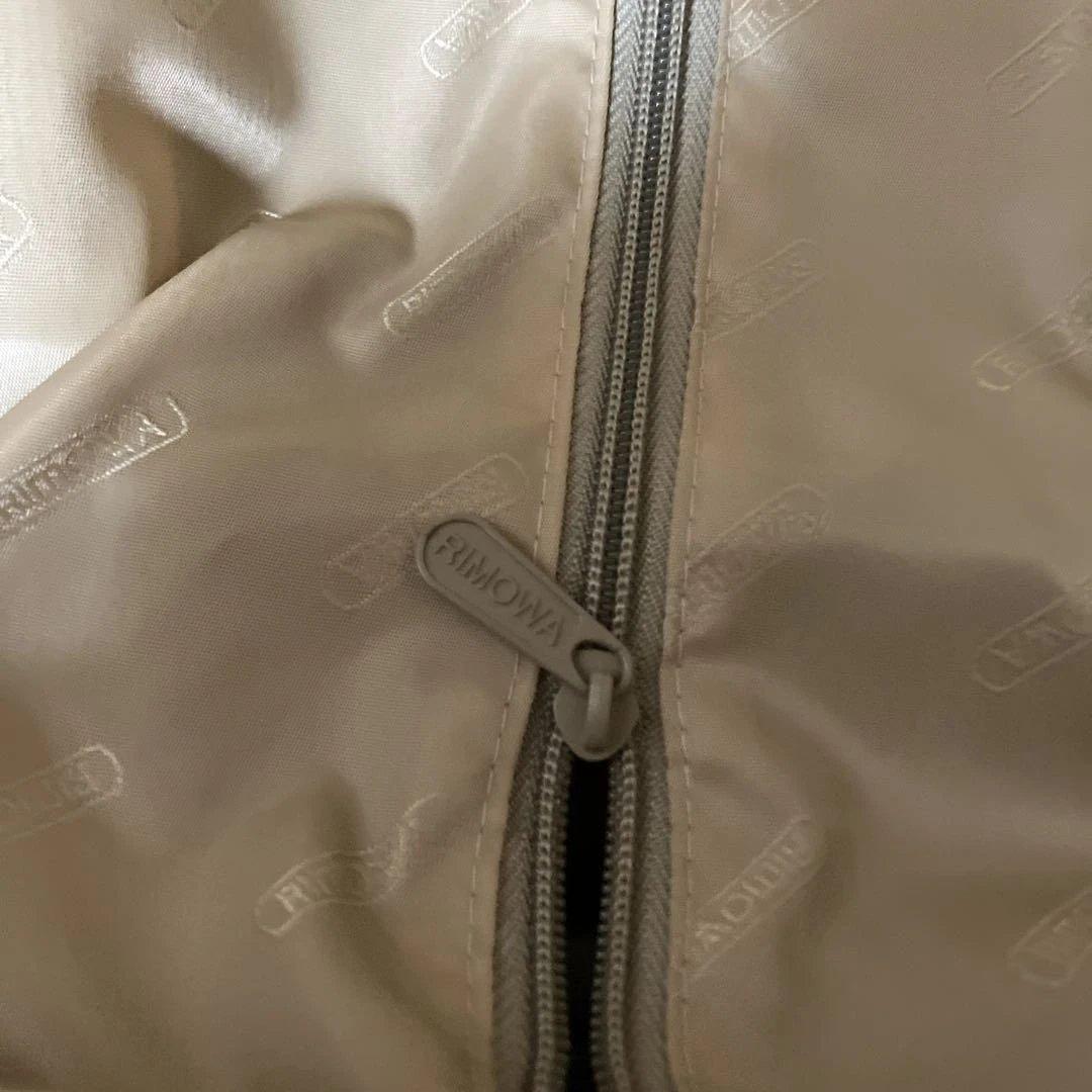 リモア　35L 廃盤　稀少品　機内持込可　ポリカ　2輪