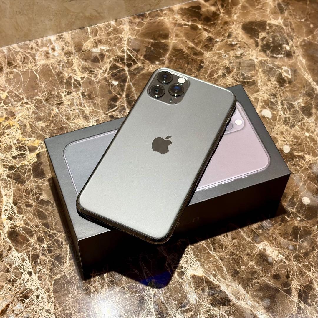 iPhone 11 Pro 256GB 香港版 SIMフリー バッテリー94%