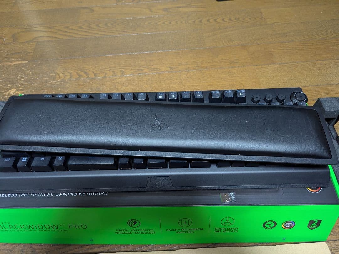 Razer BlackWidow V3 Pro ワイヤレスキーボード