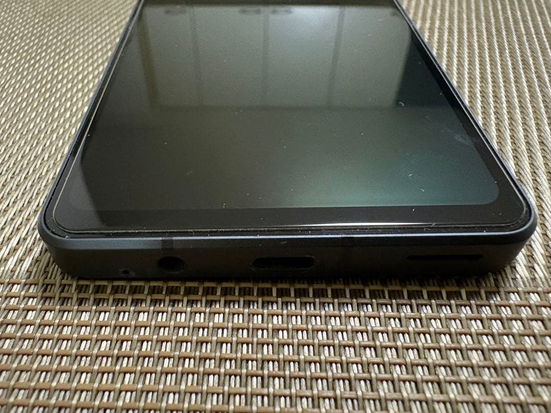 AQUOS SH-53C 本体（美品）