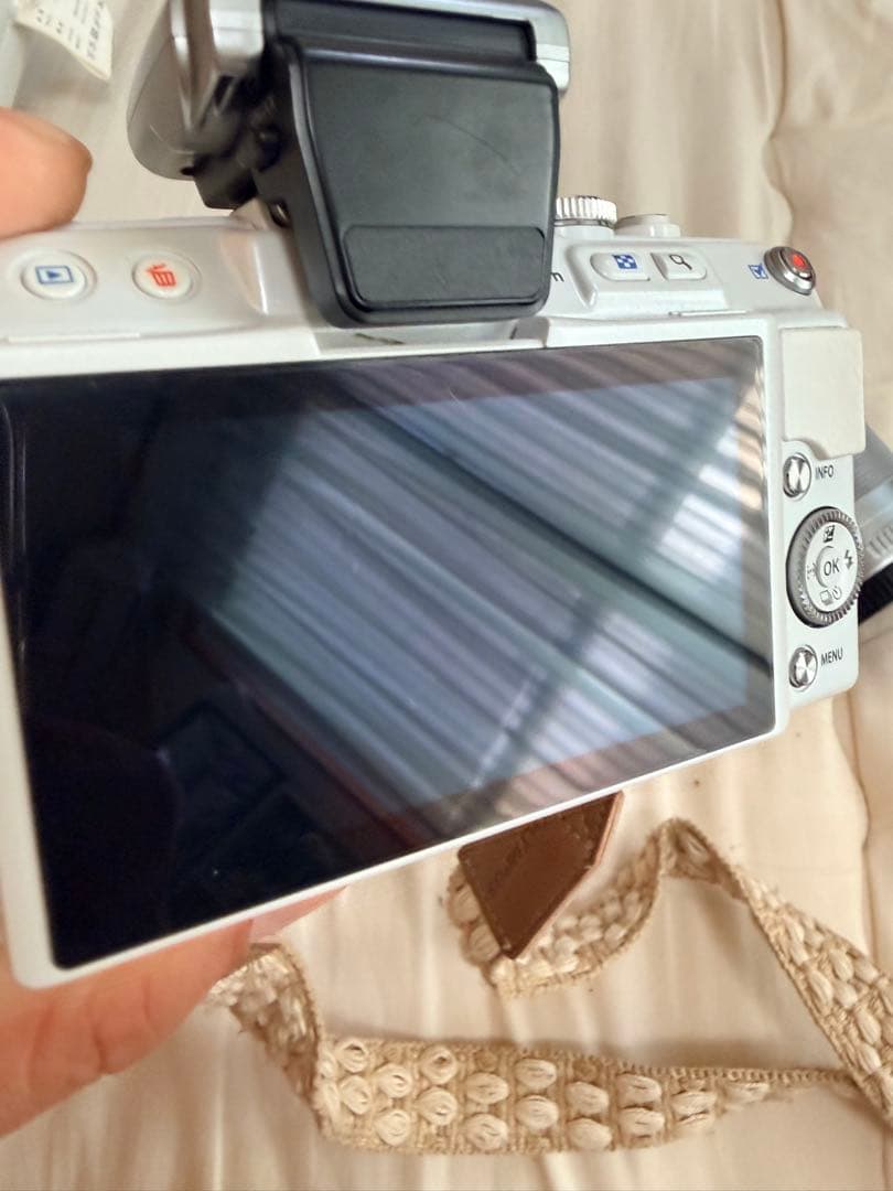 オリンパス OLYMPUS PEN Lite E-PL6【ジャンク】