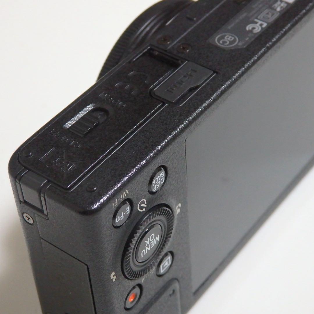 動作確認済み　フジフイルム　XQ2 黒　美品　コンデジ　FUJIFILM