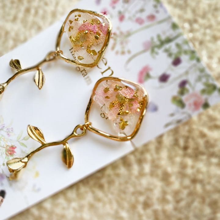 紫陽花のアンティークイヤリング、ニコアンド・ミスティック・ダブルクローゼット