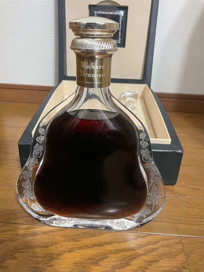 Richard Hennessy ブランデー700ml40% 箱付き(訳品)