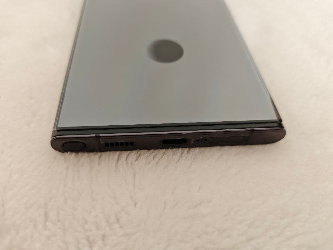 Samsung Galaxy S22 Ultra ブラック
