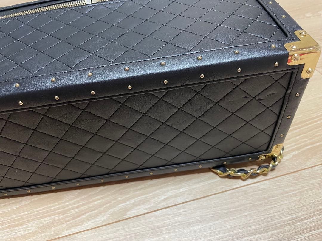 エンジェルシャンパン5周年　限定品　空箱　空瓶　レザーラッチタイプ