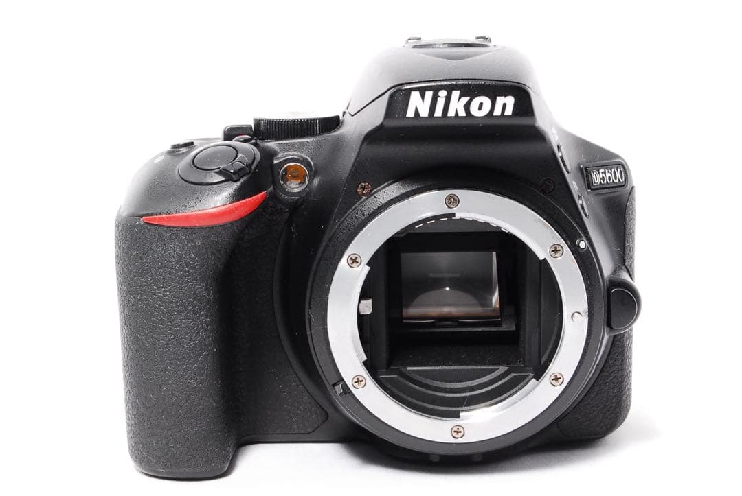 Nikon D5600◆WiFi転送◆すぐ使える◆一眼レフカメラ◆高性能AF-P