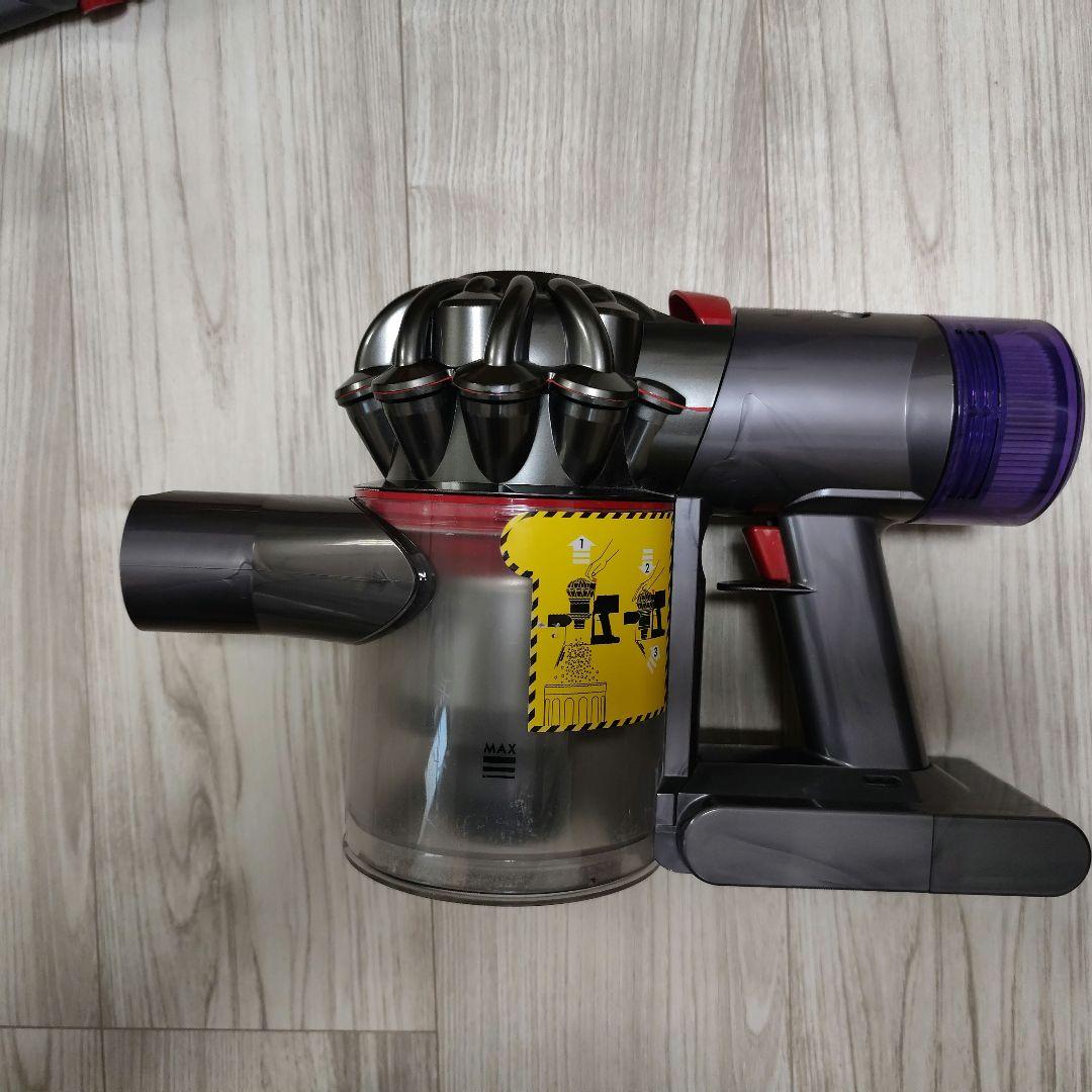 【ジャンク】Dyson v8 slim fluffy 本体充電器セット