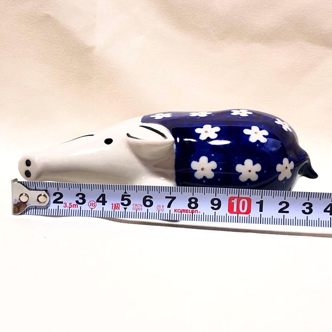 【ポーリッシュポタリー】ブタの置物 青い花模様　ハンドメイド　陶器製
