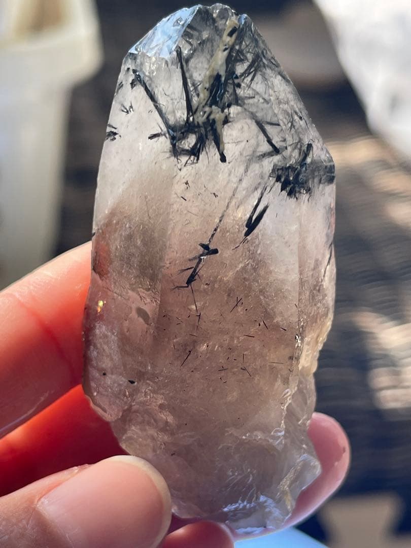 在庫整理特価 ベトナム産 ・スモーキークォーツ トルマリン入り結晶37点セット