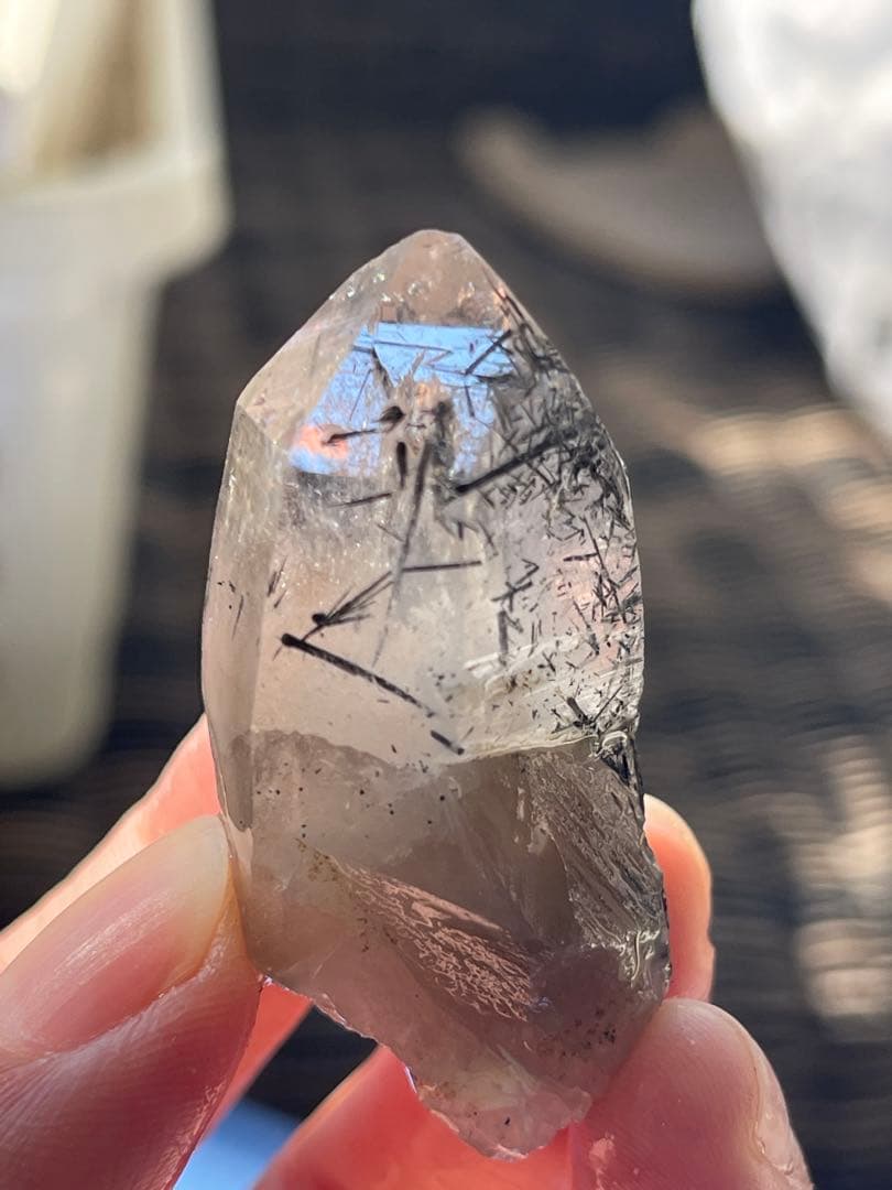 在庫整理特価 ベトナム産 ・スモーキークォーツ トルマリン入り結晶37点セット