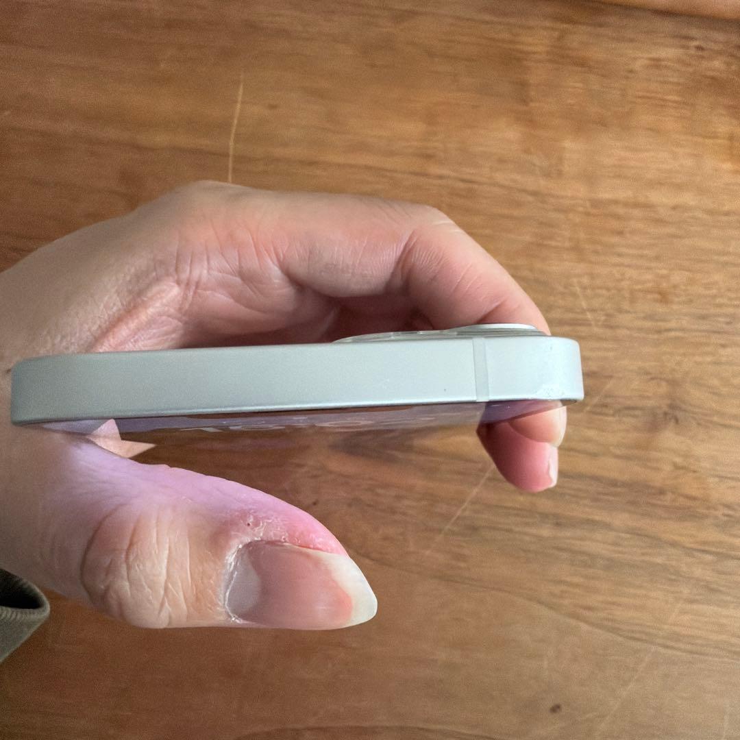 Apple iPhone 13 256GB ホワイト 箱　充電器付き