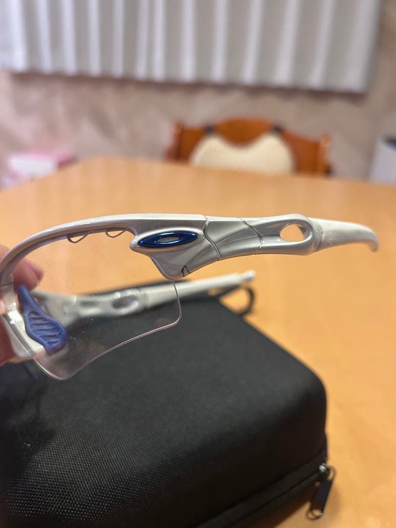Oakley オークリー サングラス RADARLOCK ホワイトクリアレンズ