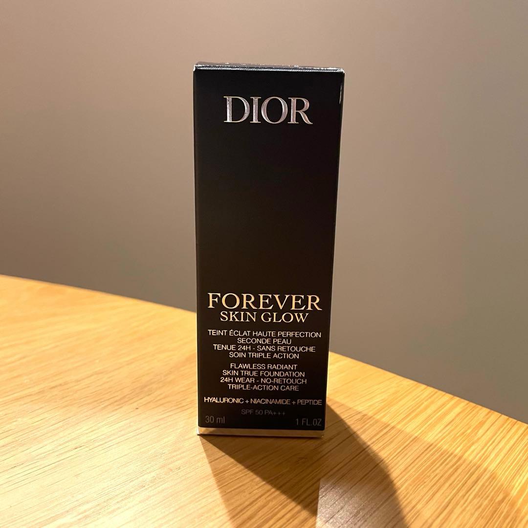 DIOR フォーエヴァーフルイドスキングロウ　　1N