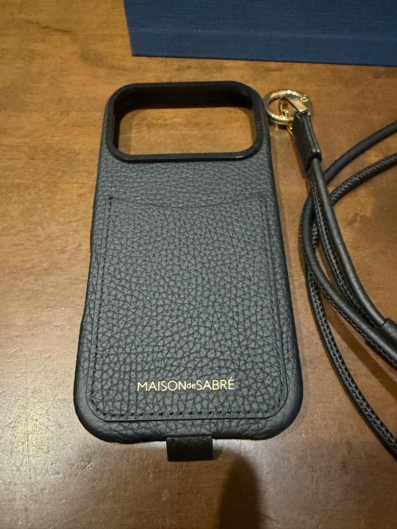 MAISON de SABRE IPhone17Pro ケース