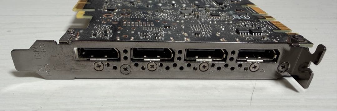 グラフィックボード　NVIDIA QUADRO P4000