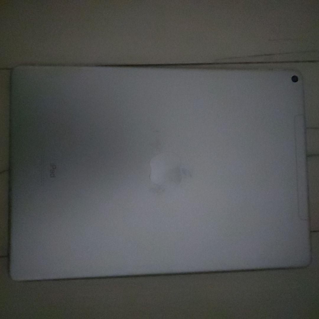 ★値下げ交渉可能★　iPad air 3 中古品　（購入から1ヶ月）