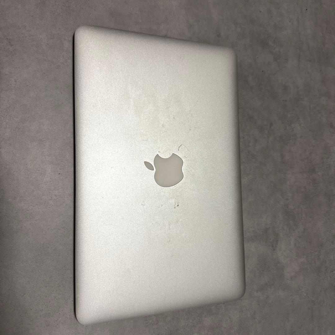 Apple MacBook Air 11インチ シルバー 2013