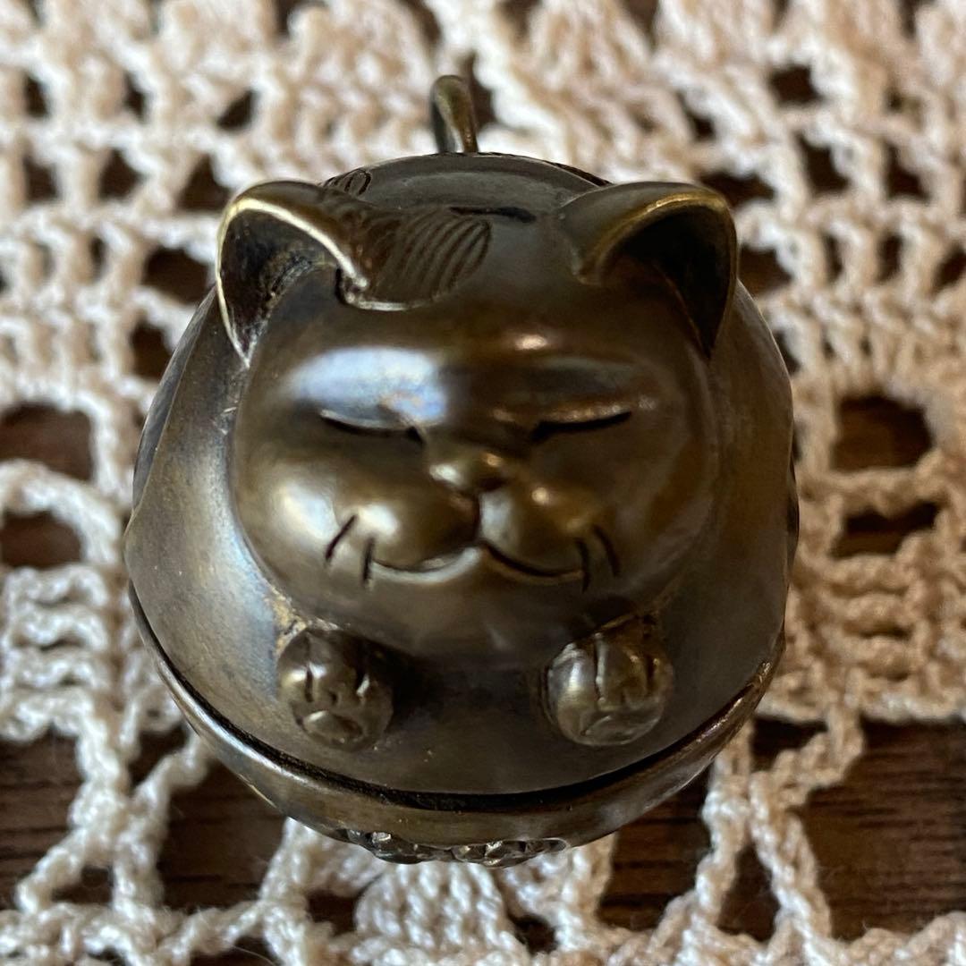かすう工房 眠り猫 鈴 根付 キーホルダー