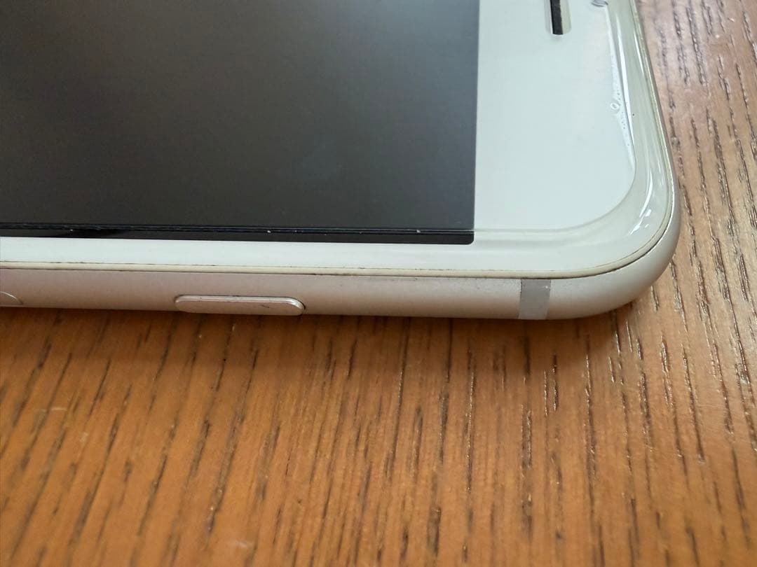 Apple iPhone 8 64G SIMロック解除済 ホワイト