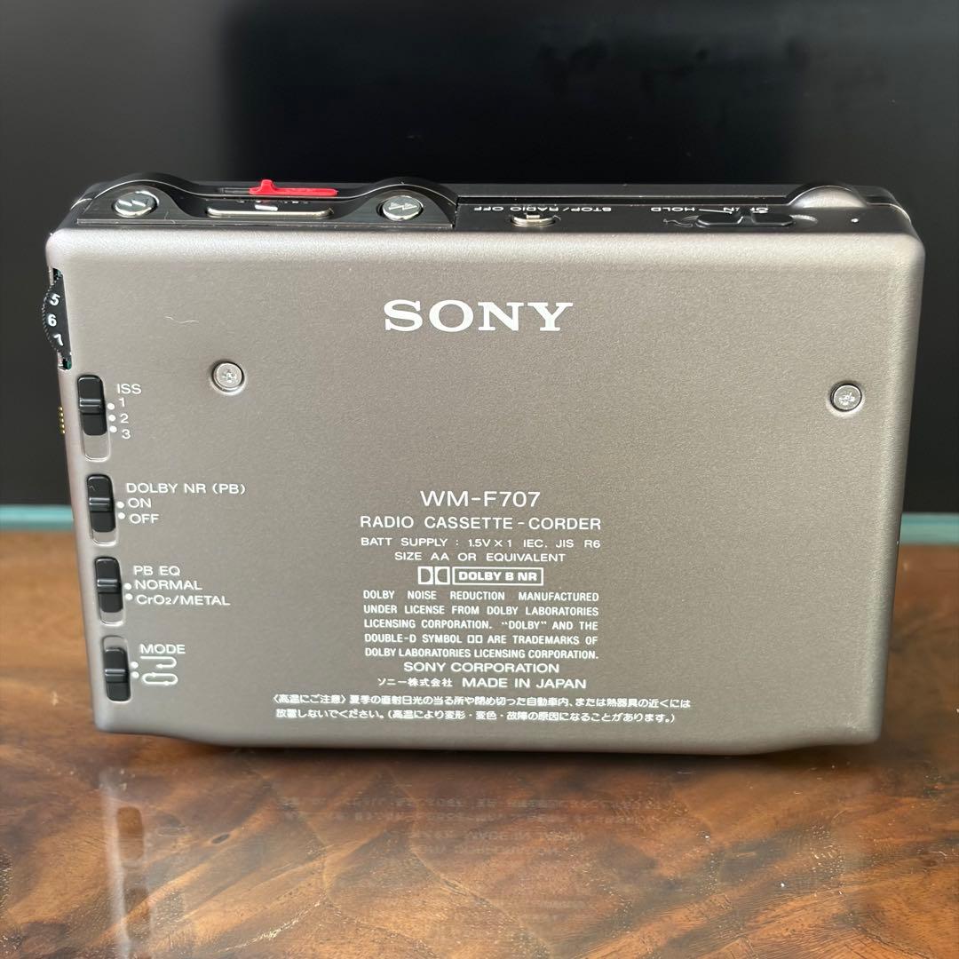 SONY ソニー カセットウォークマン WM-F707 & 充電器　ジャンク扱い