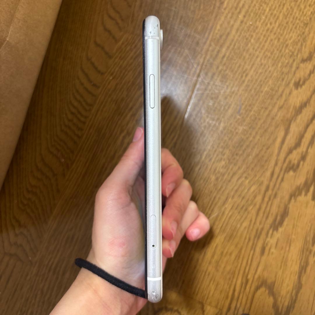 ジャンク品Apple iPhone XR ホワイト 6.1インチ