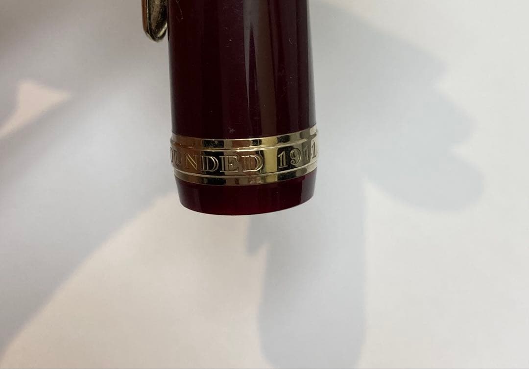 ワインレッド 万年筆 金ペン先14K◇