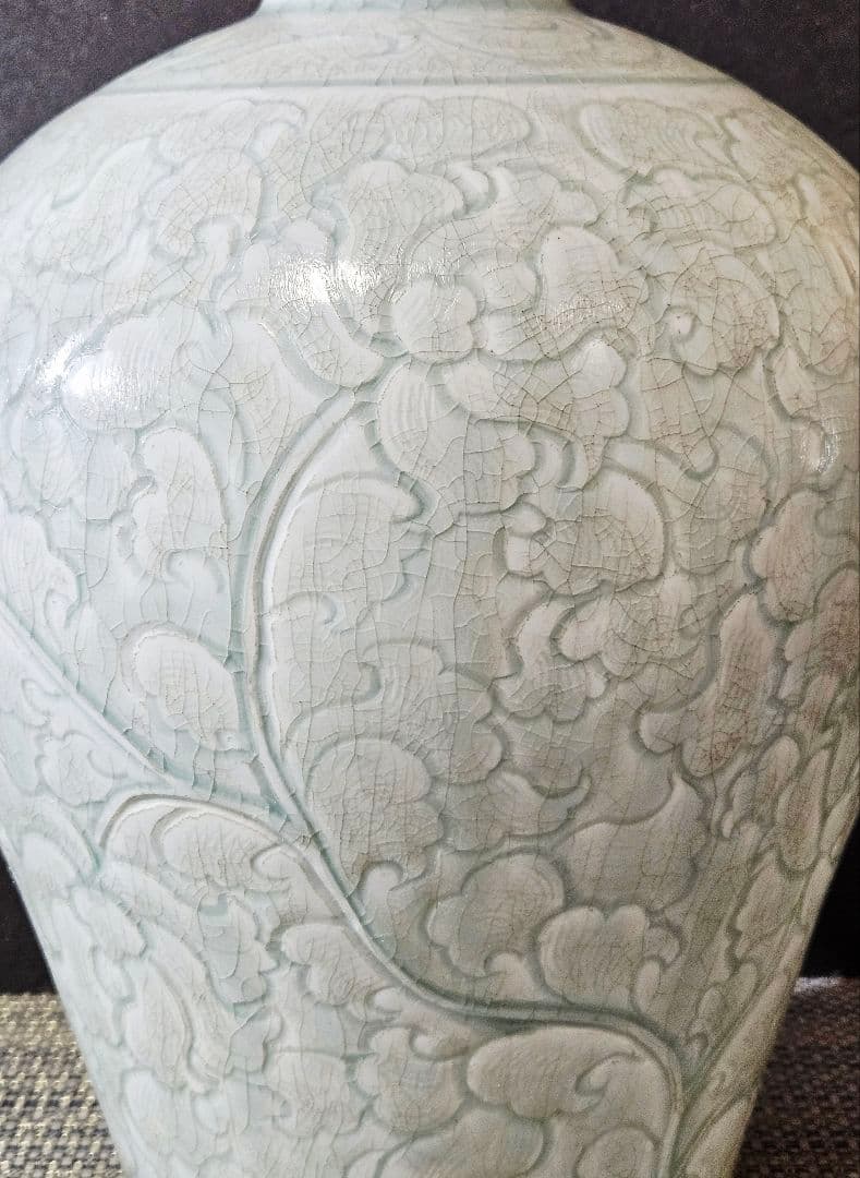 中国古美術　中国古陶磁器　青白磁　影青　彫唐花文様　瓶　罐　大壺　唐物　古渡り
