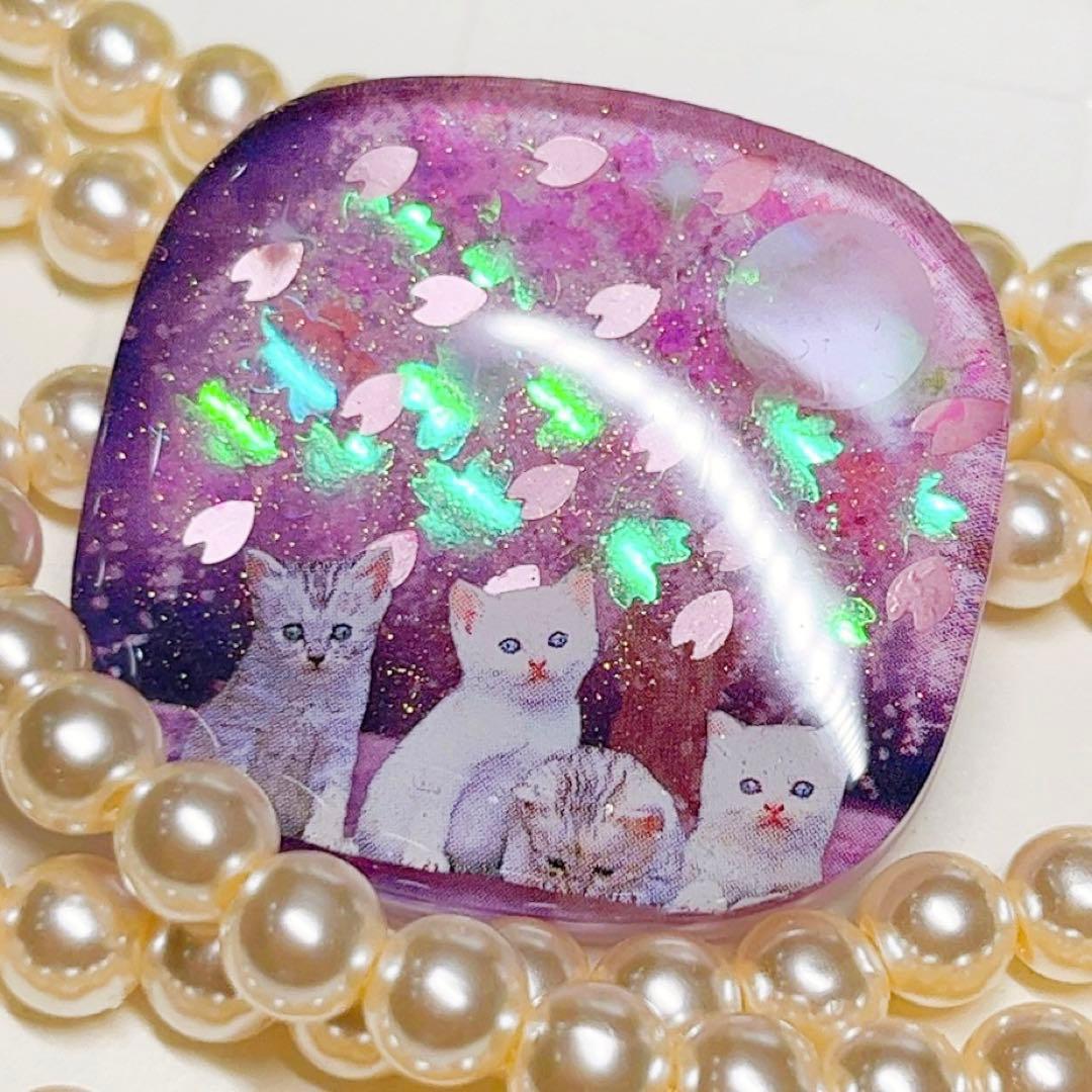 ひなた様お取置きです。レジンヘアゴム 月夜のお花見 猫ちゃんNo.930