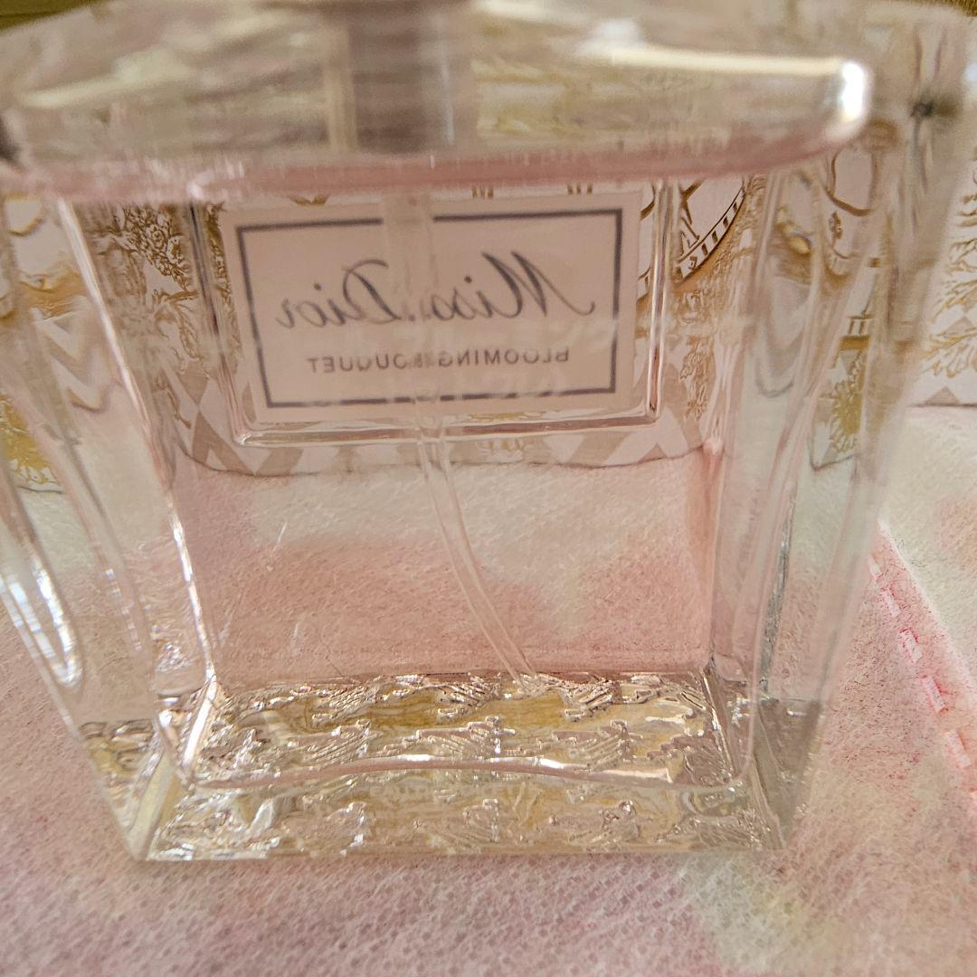 Dior ミスディオール クリスマスコフレ 2024 ブルーミングブーケ