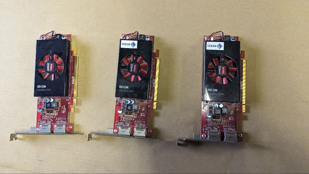 AMD FIREPRO W2100 3個