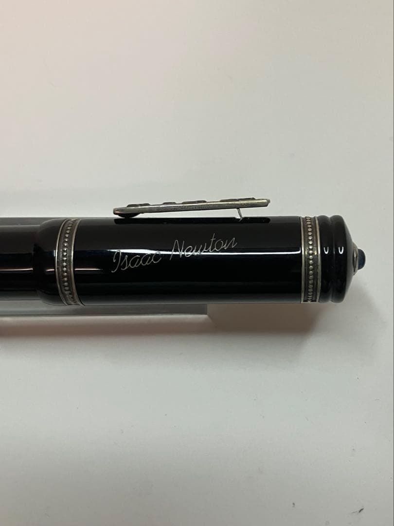 DELTA　アイザック・ニュートン　1642　中字　デルタ