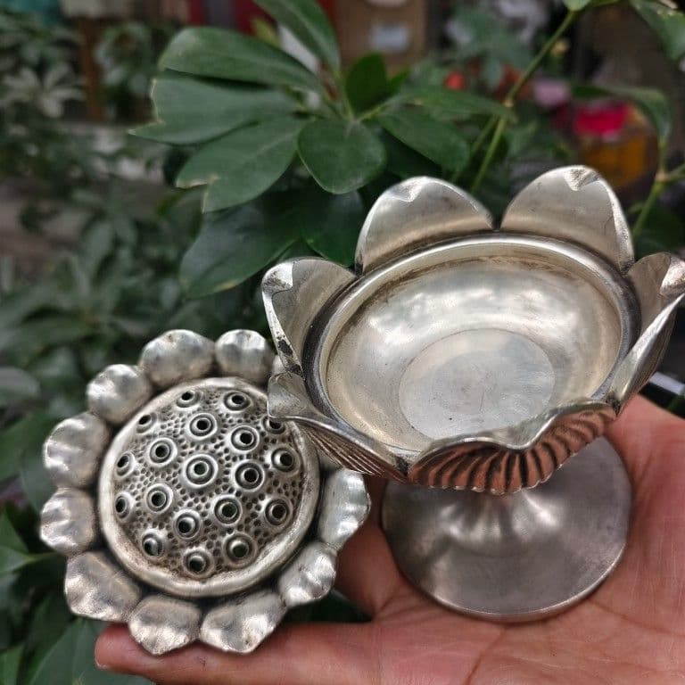 銅製 香炉 宝蓮灯薫香炉 蓮華香炉 茶道具 香道具 装飾品 工芸品 置物