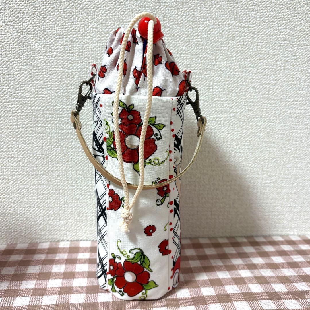 ロラライハリス　 トラベルレディ① ペットボトルカバー