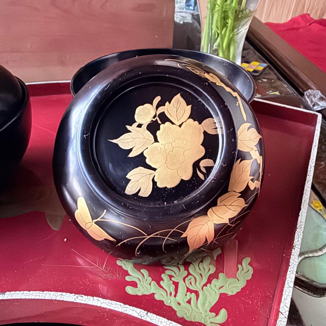 A様へ感謝お嫁入り‼️JAPAN最強運時代蒔絵牡丹&蝶真塗たっぷり菓子椀5客と木箱