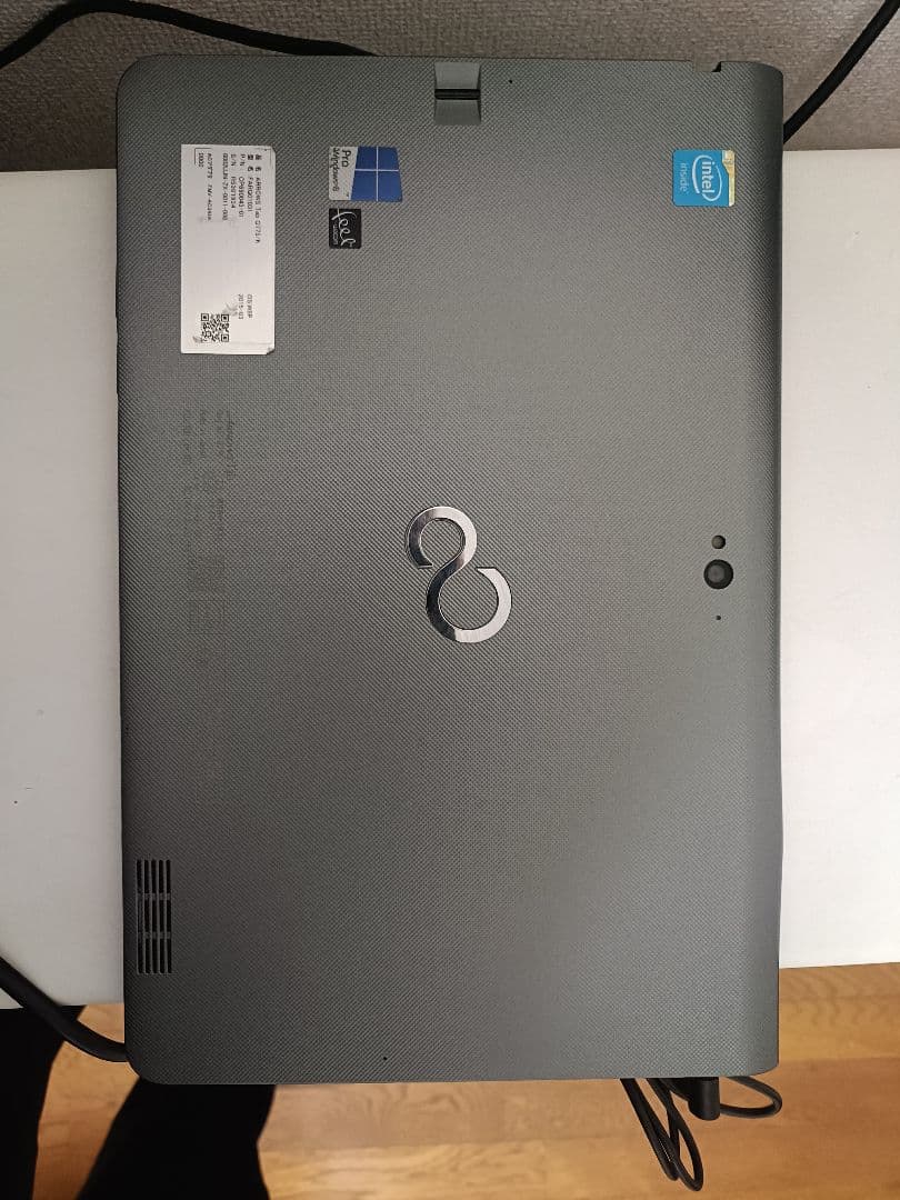FUJITSU 13.3型タブレットPC (Q775/K) 3