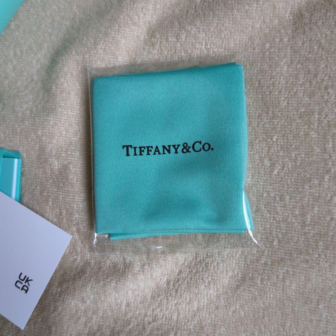 未使用　TIFFANY　ティファニーメガネケース、メガネ拭き　箱