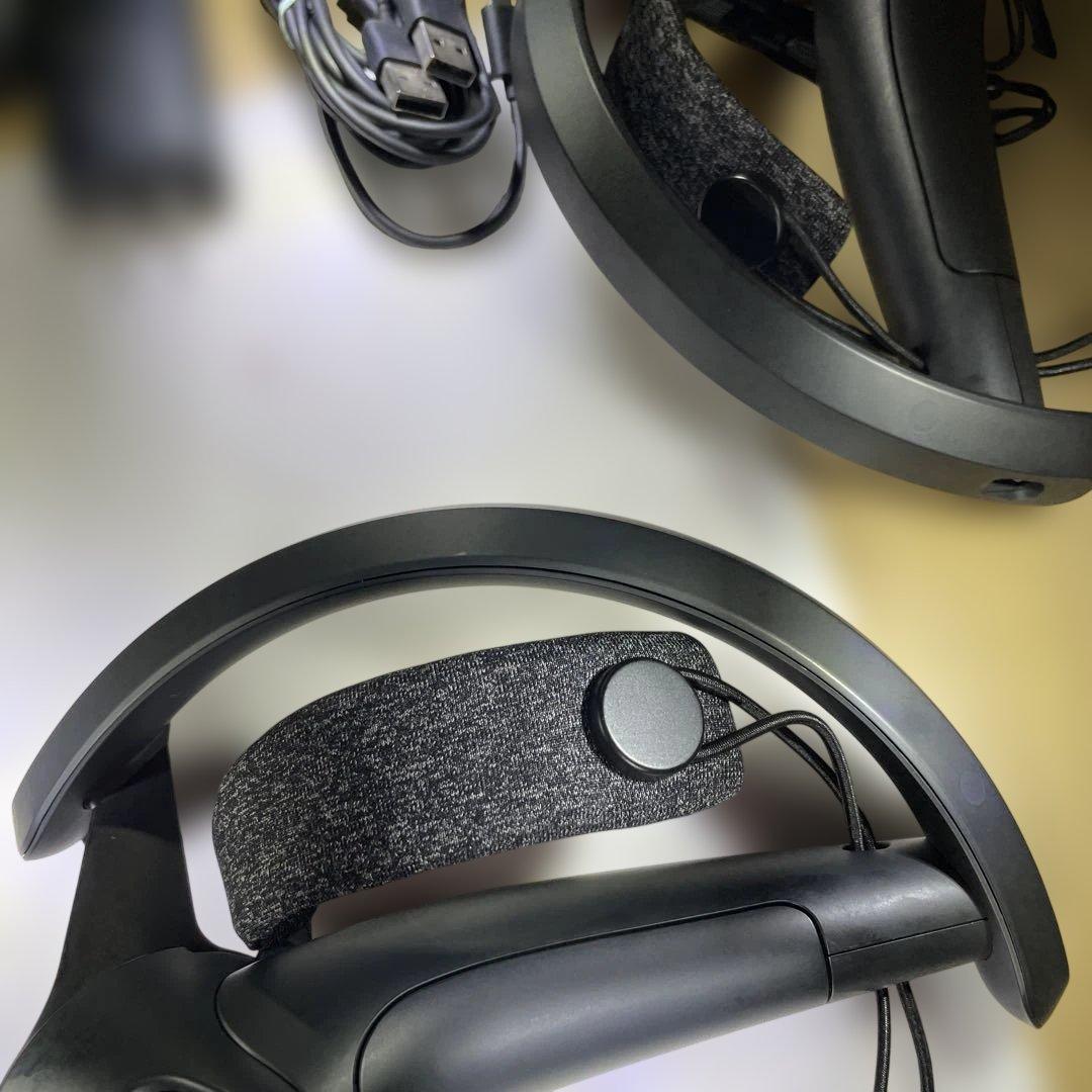1美品 valve indexコントローラー左右セット 動作確認済み　清掃済み