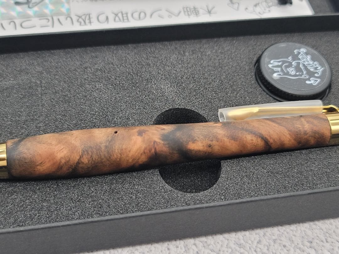 新品　こぶた工房　神代楠　金金具　ボールペン