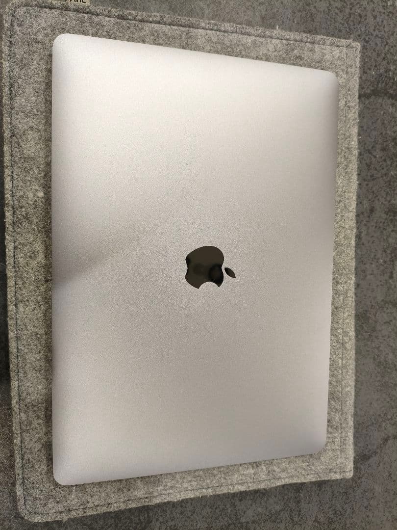 MacBook本体 MacBook Air M1 2020 8GB 256GB