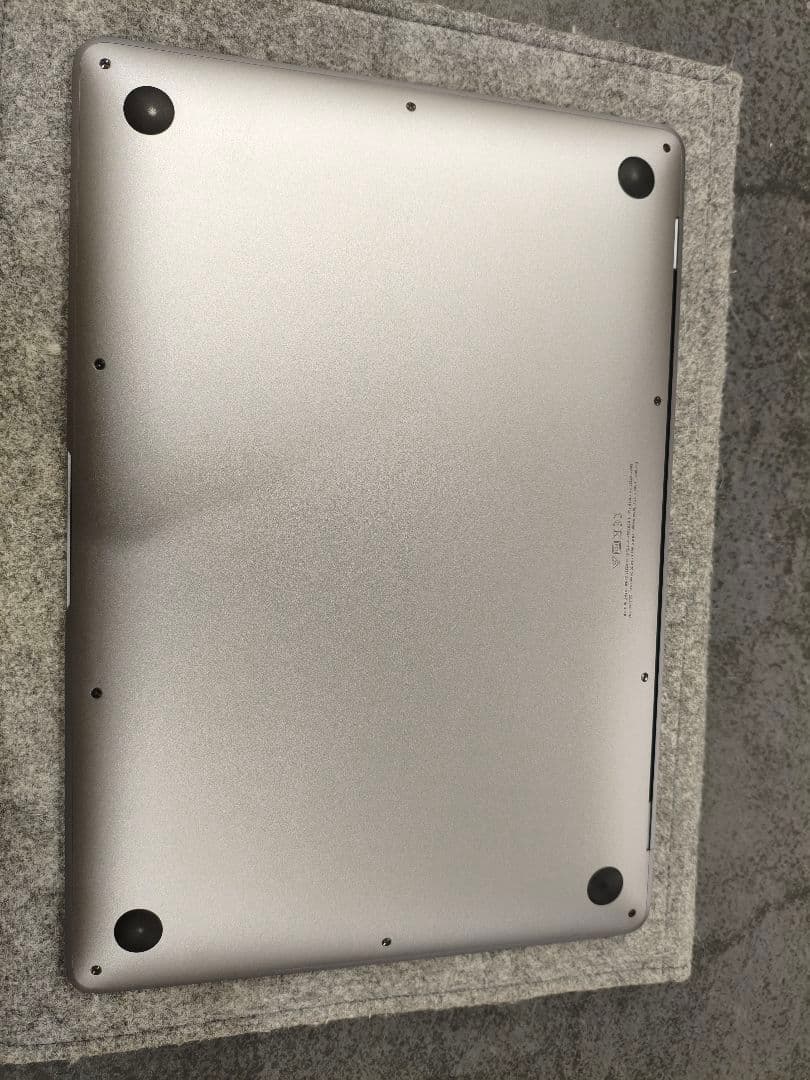 MacBook本体 MacBook Air M1 2020 8GB 256GB