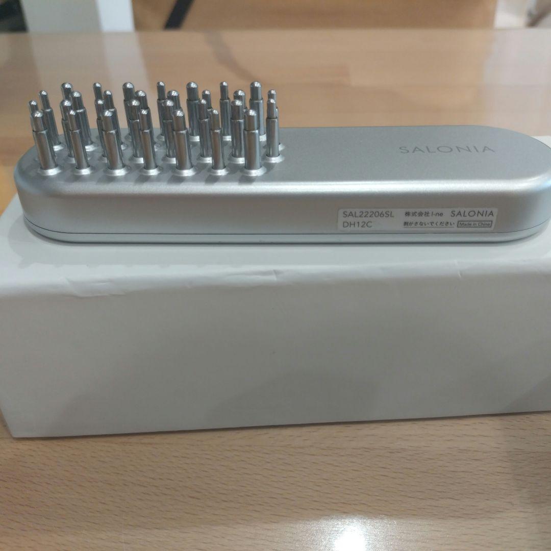サロニア SALONIA EMS LIFT Brush 美顔器　電気ブラシ