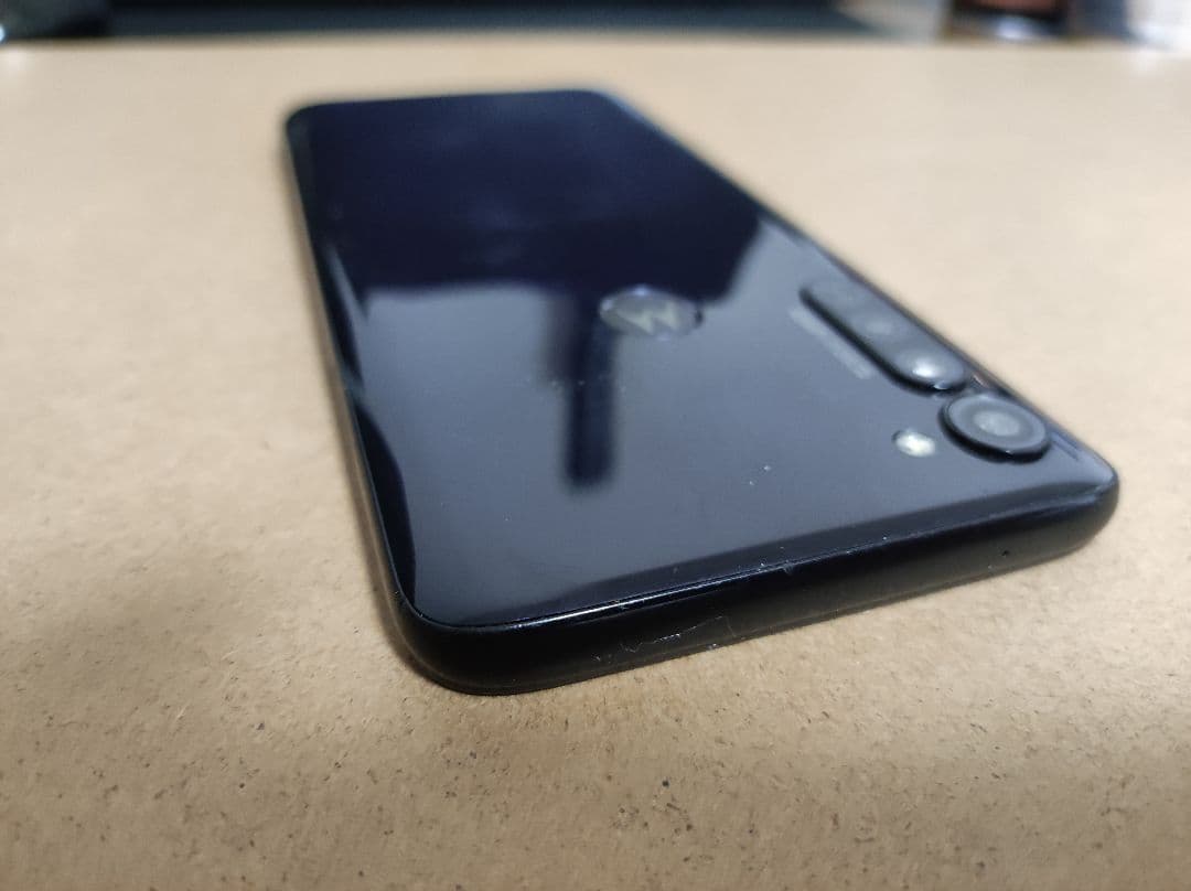Motorola moto g proスマートフォン本体 デュアルSIMスマホ