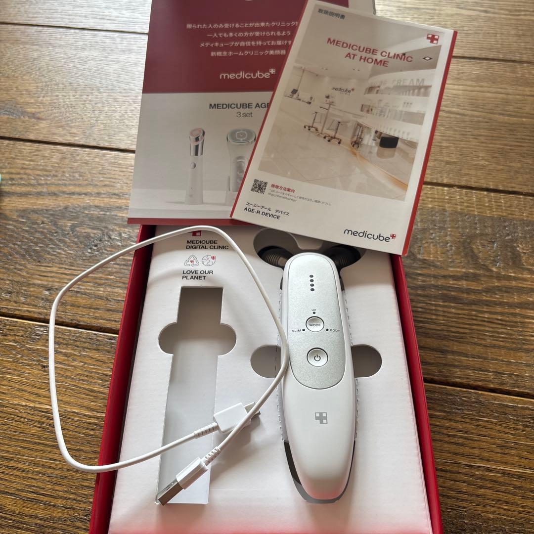 【値引き】AGE-R Derma EMS Shot 美顔器　medicine