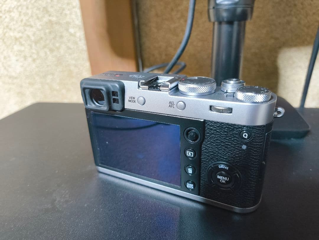 FUJIFILM X100F コンパクトデジタルカメラ