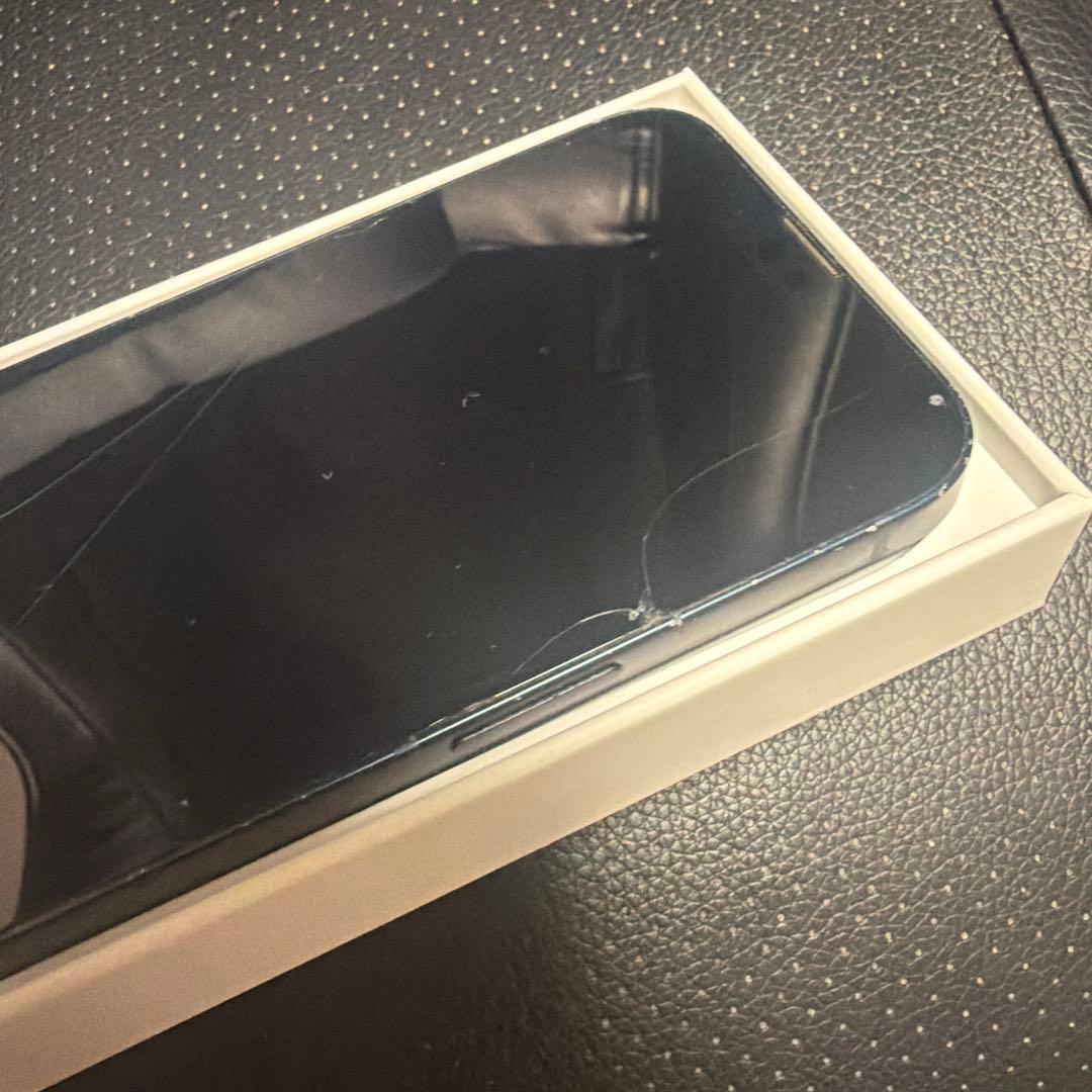 A*読様 iPhone 13 128GB ミッドナイト 本体　SIMフリー　ジャ