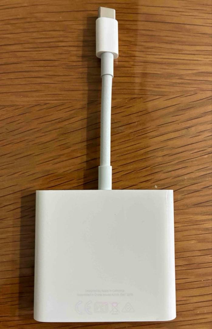 USB-C HDMI変換アダプター